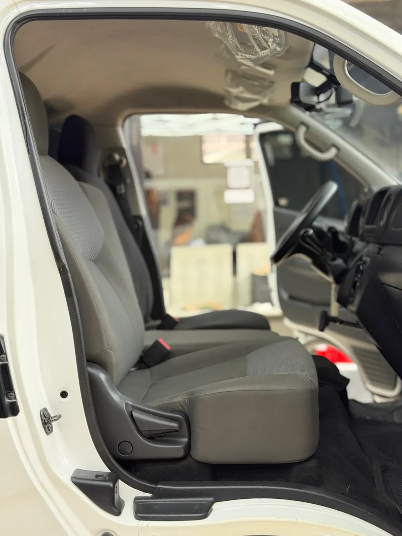2024 Nissan NV350 Urvan 2.5L M/T