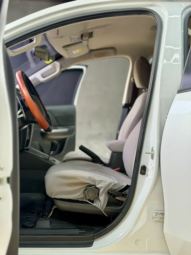 2023 Mitsubishi Strada GLS 4x2 A/T