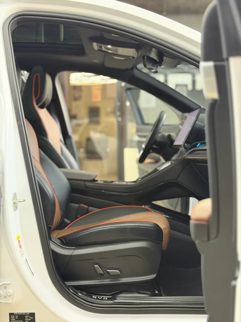 2025 BYD Sealion 6 DM-i 