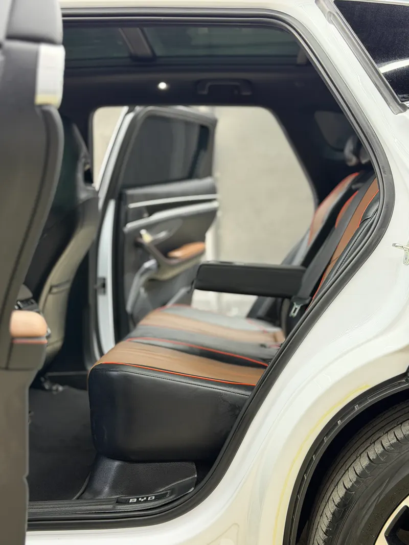 2025 BYD Sealion 6 DM-i 