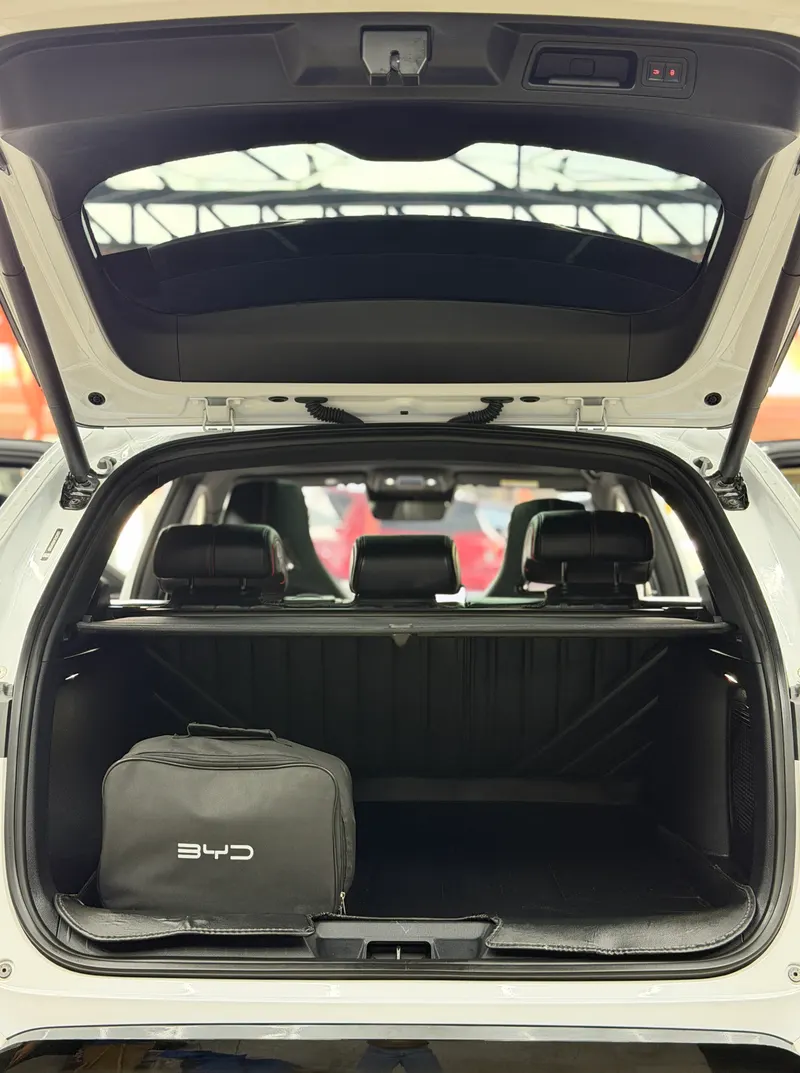 2025 BYD Sealion 6 DM-i 