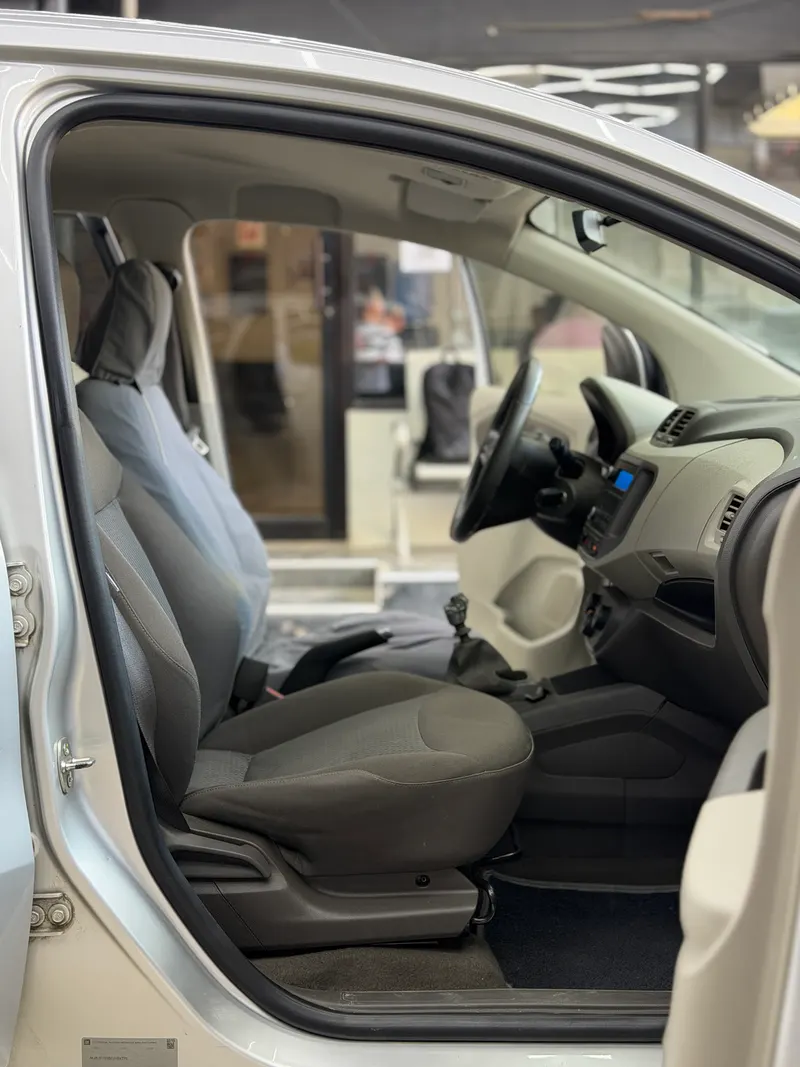 2015 Chevrolet Spin LS M/T 