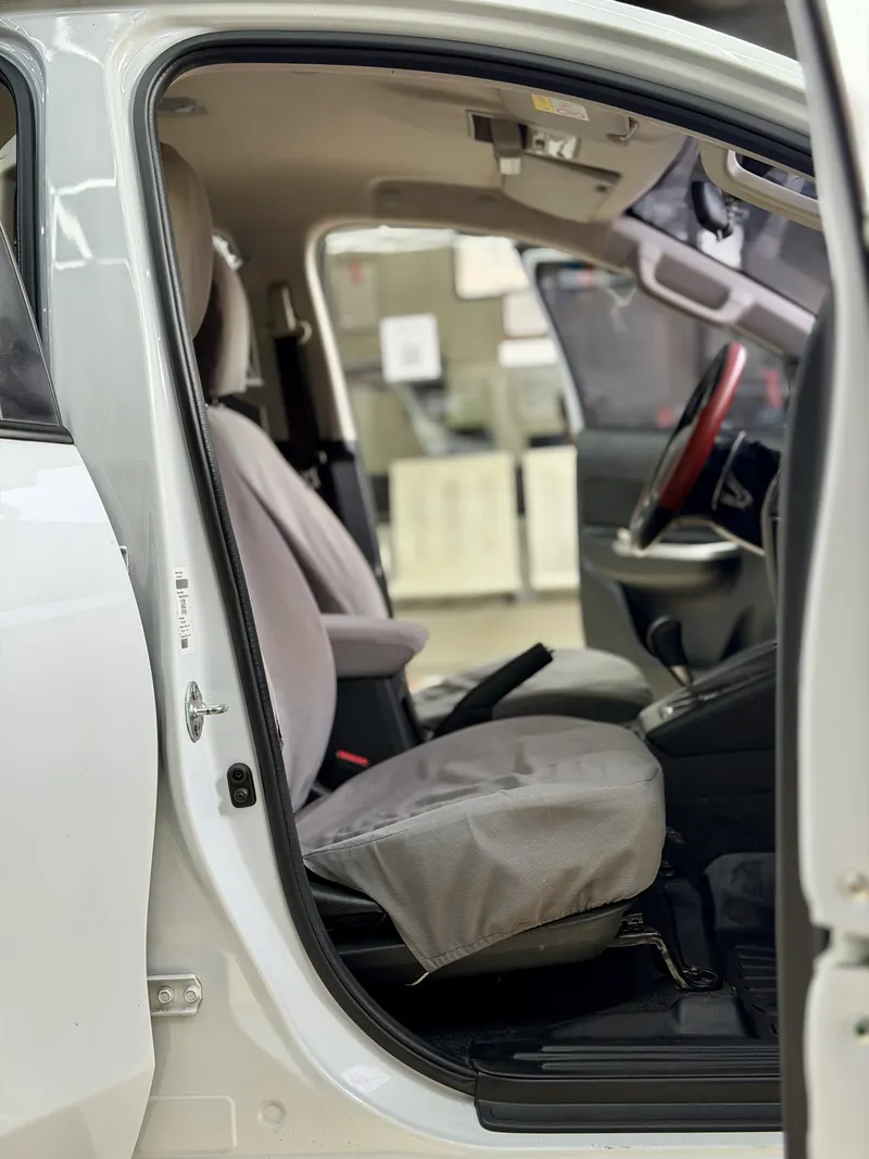 2023 Mitsubishi Strada GLS 4x2 A/T
