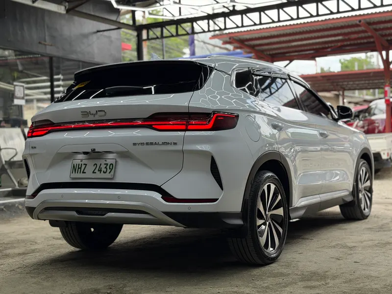 2025 BYD Sealion 6 DM-i 